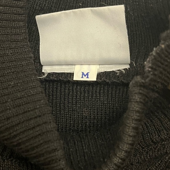 Vintage 70’s Meister Black Sweater with Gold Lion Crest & Fancy Buttons - a GEM! - Picture 10 of 14